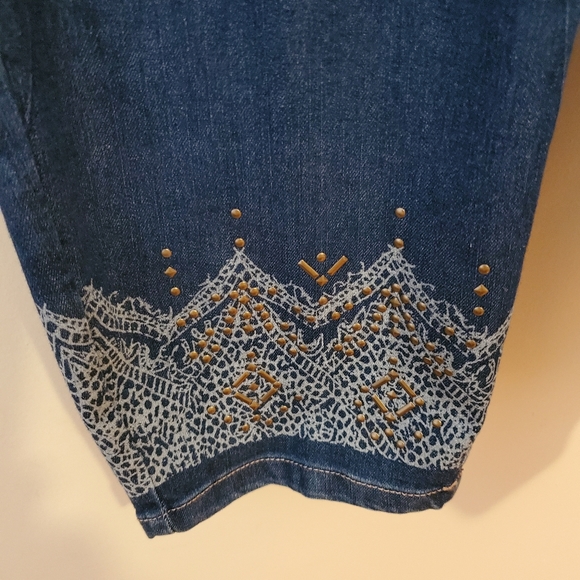 Jeans - Picture 3 of 3